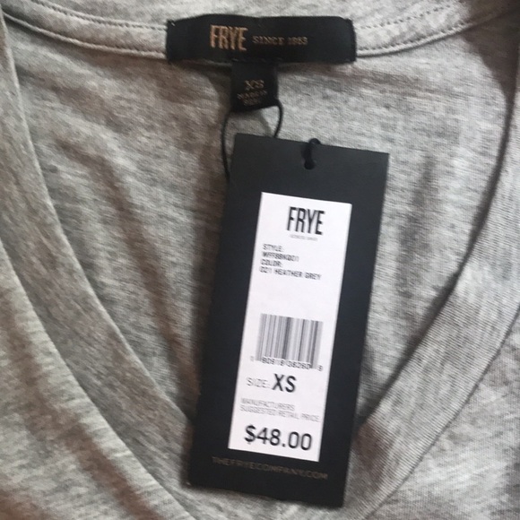 *🆕 Frye Gray Vneck Top XS - Picture 5 of 5
